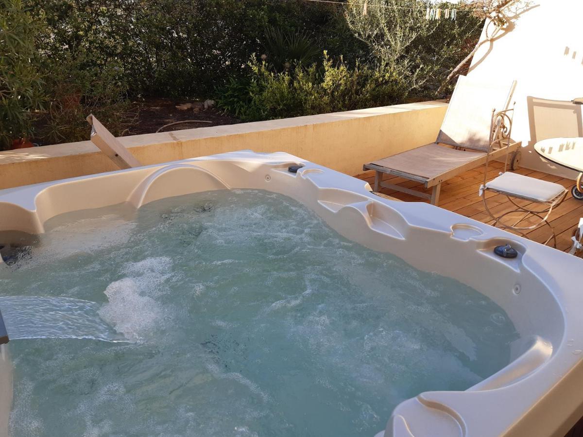 T2 Renove 100M Plage Avec Spa Privatif Entre Calvi Et Ile Rousse Lumio  Eksteriør billede